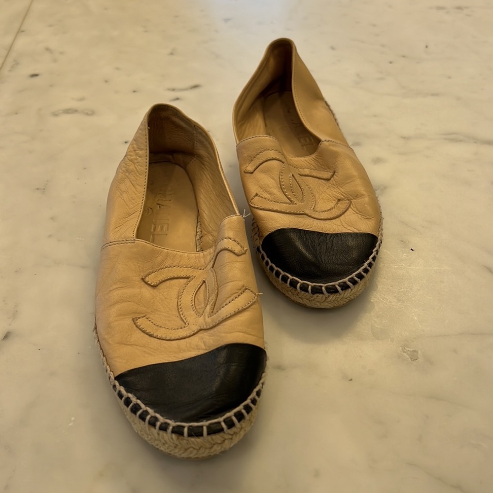 Chanel Espadrille Flats Beige Size 38 - Picture 5 of 9